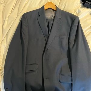 Perry Ellis 2-piece navy blue suit